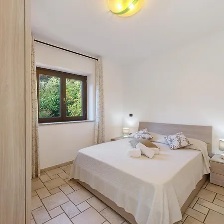 Tanya Apartment *